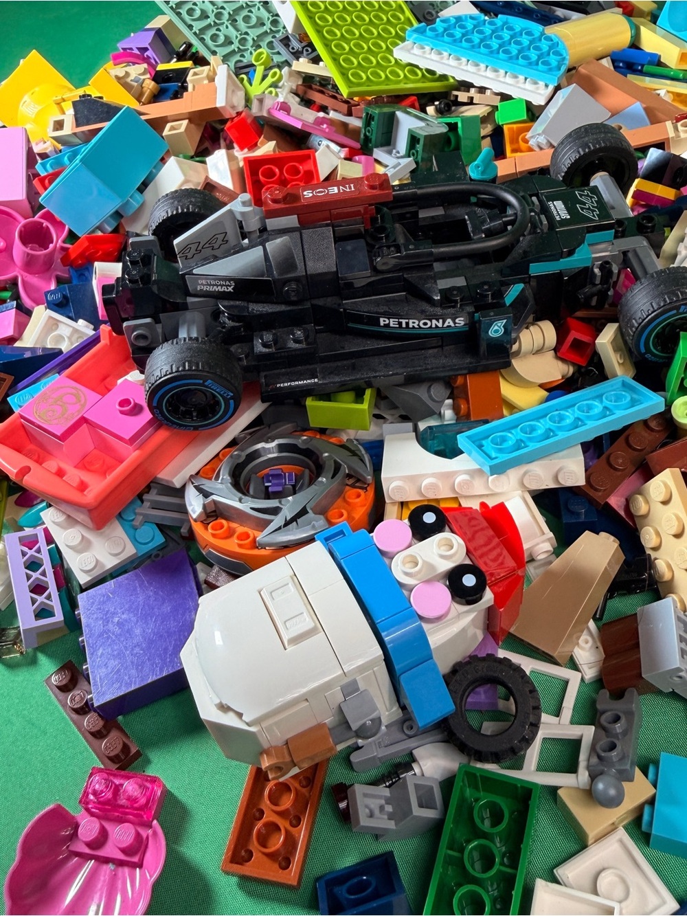 4lb Lego Bulk Lot: Assorted Bricks, Mini-figures used 4 Figure - Picture 8 of 15